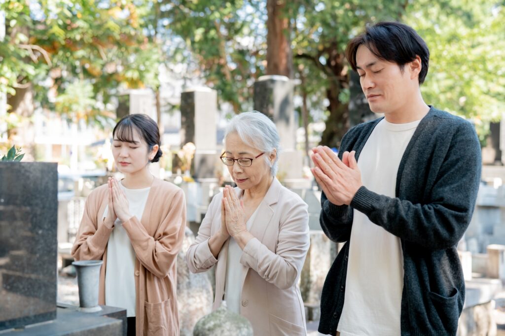 家族でお墓参り
